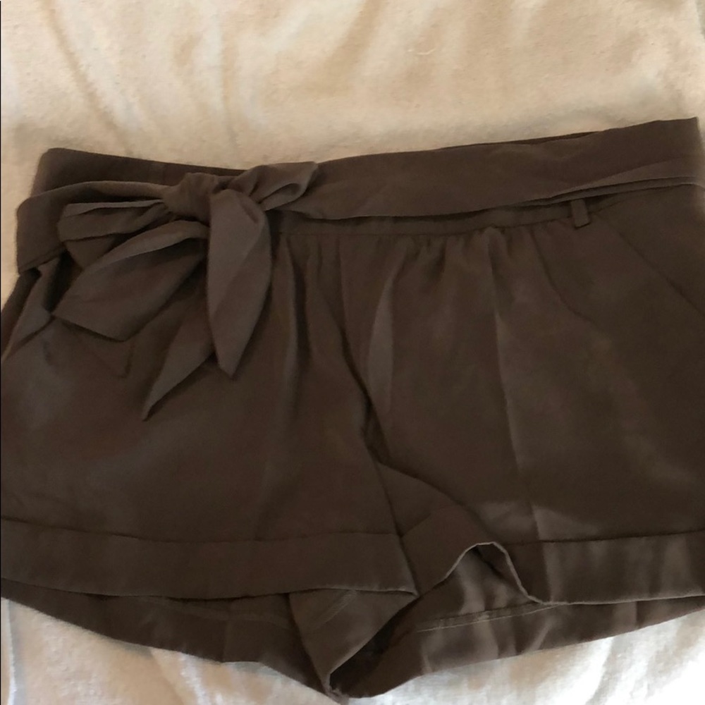 Express Shorts